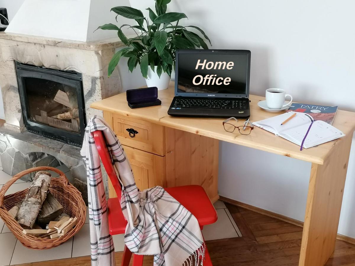 One-Bedroom Apartment Fireplace