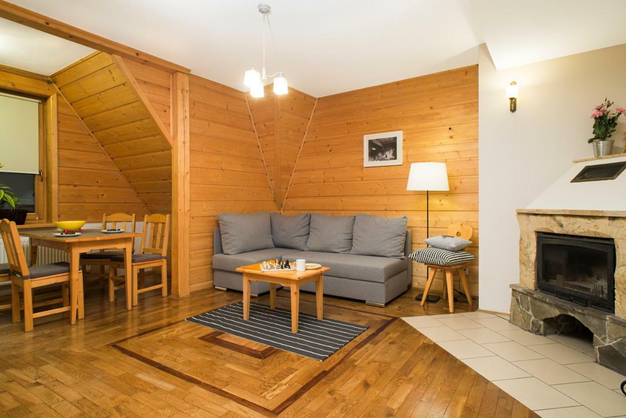 One-Bedroom Apartment Fireplace